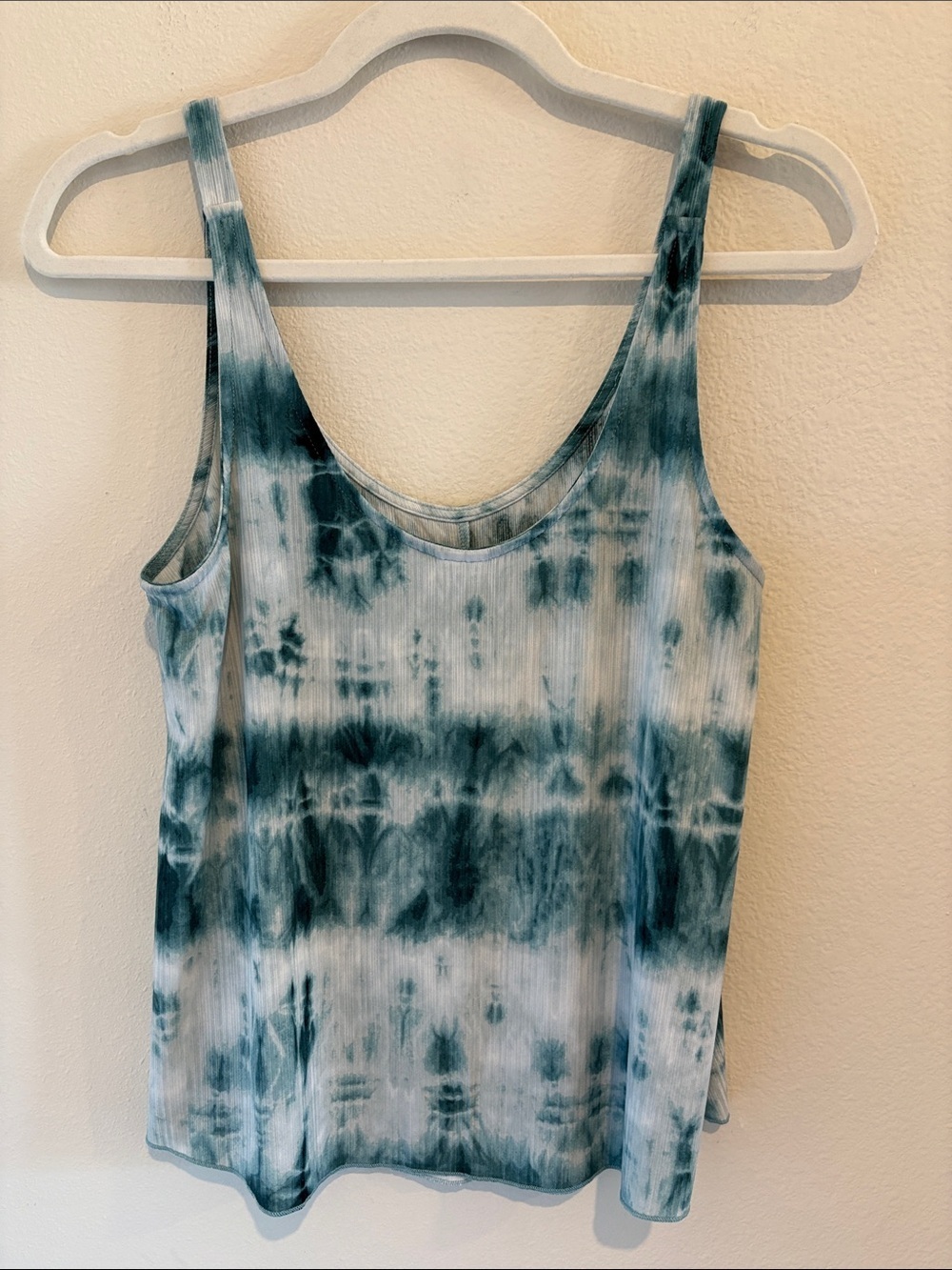 Tie dye tank top Blue and white